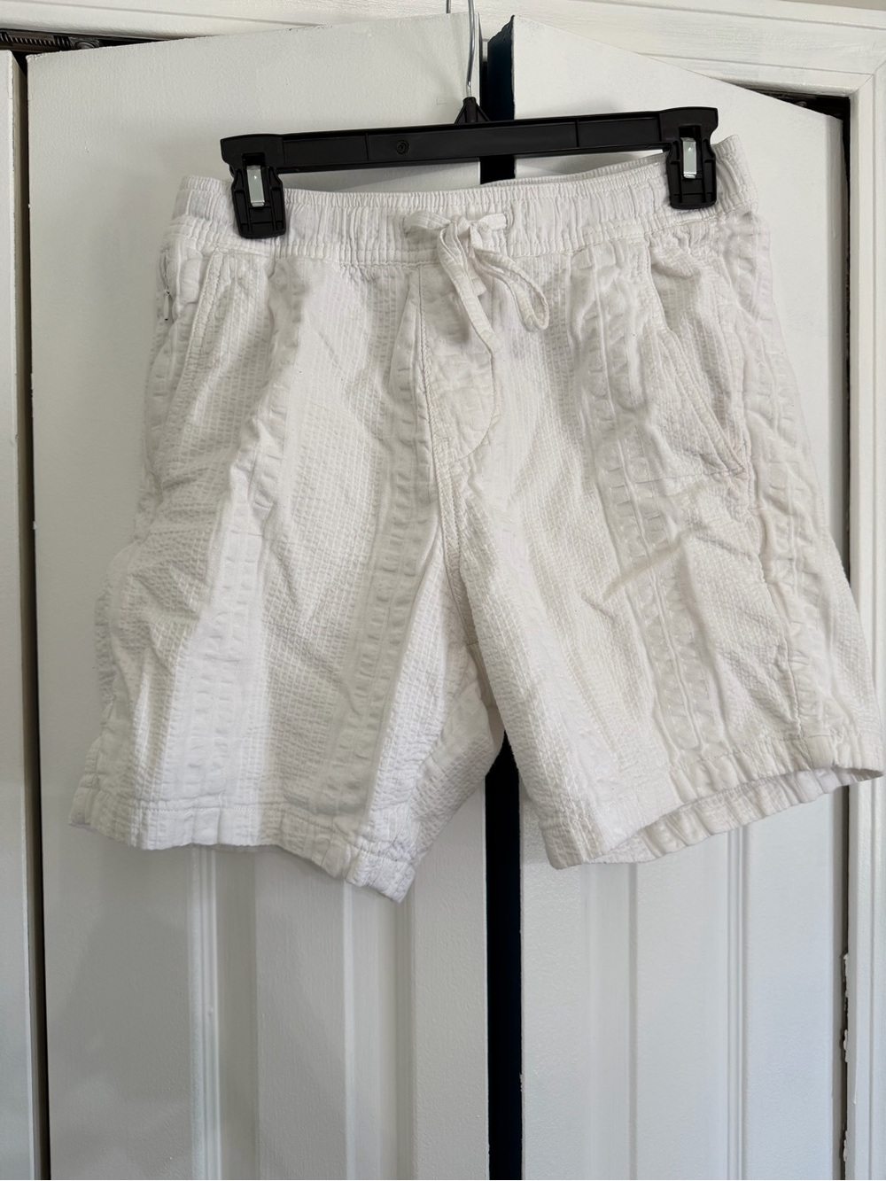 Hollister Men’s White Linen Drawstring Shorts (XSmall)